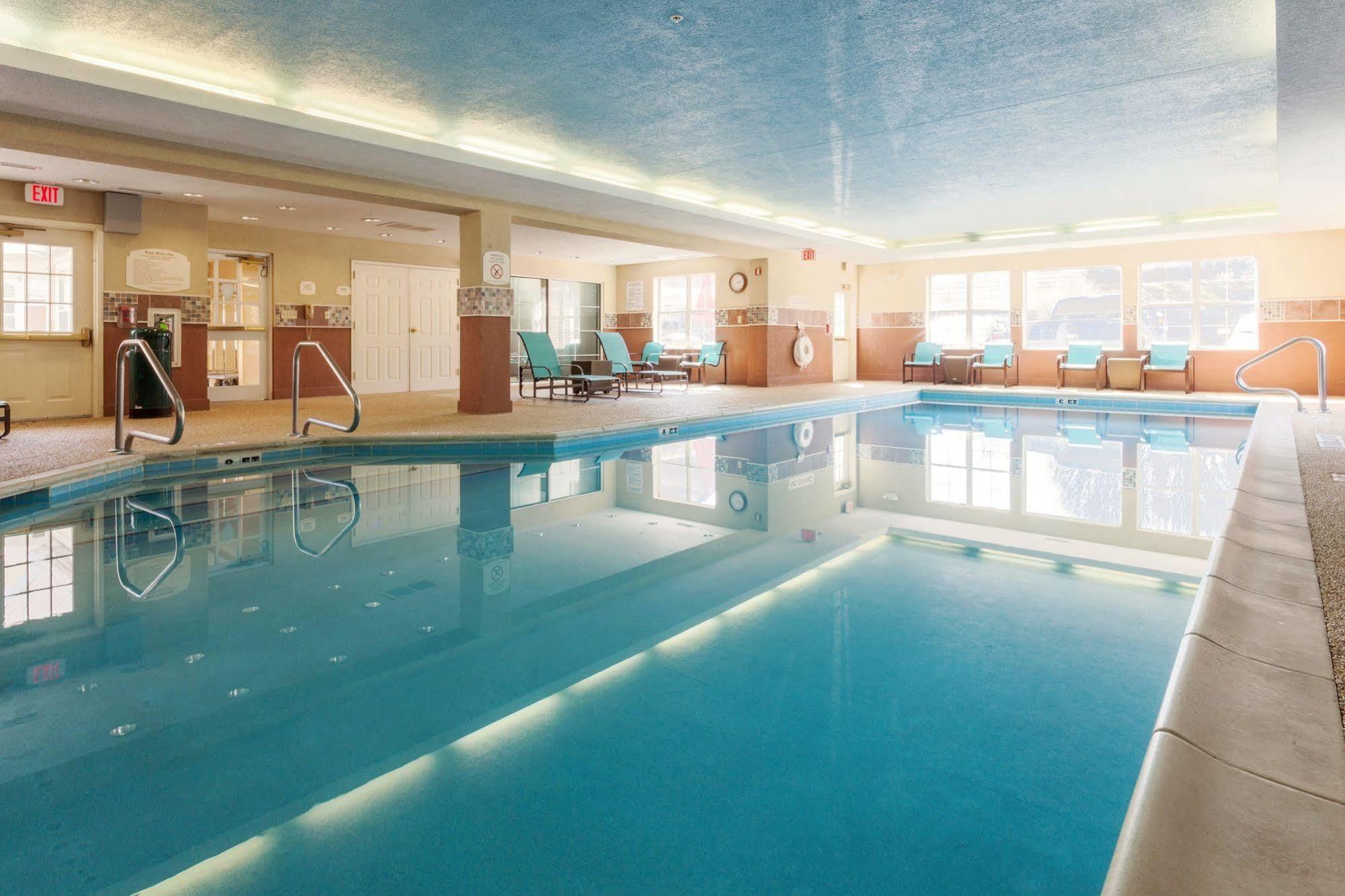 Residence Inn By Marriott State College Bagian luar foto